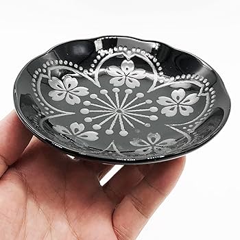 Amazon.co.jp: 山勝美濃陶苑 銀彩京桜 小皿5客揃 12cmブラック